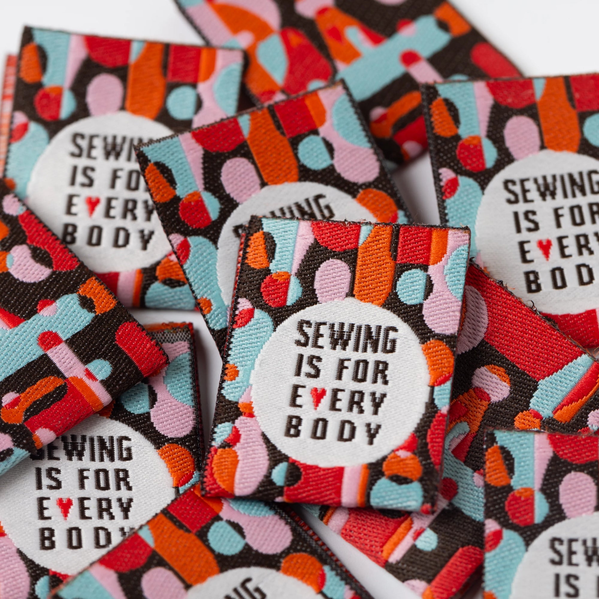 Little Rosy Cheeks "Sewing is for everybody" | Štítky na oblečení