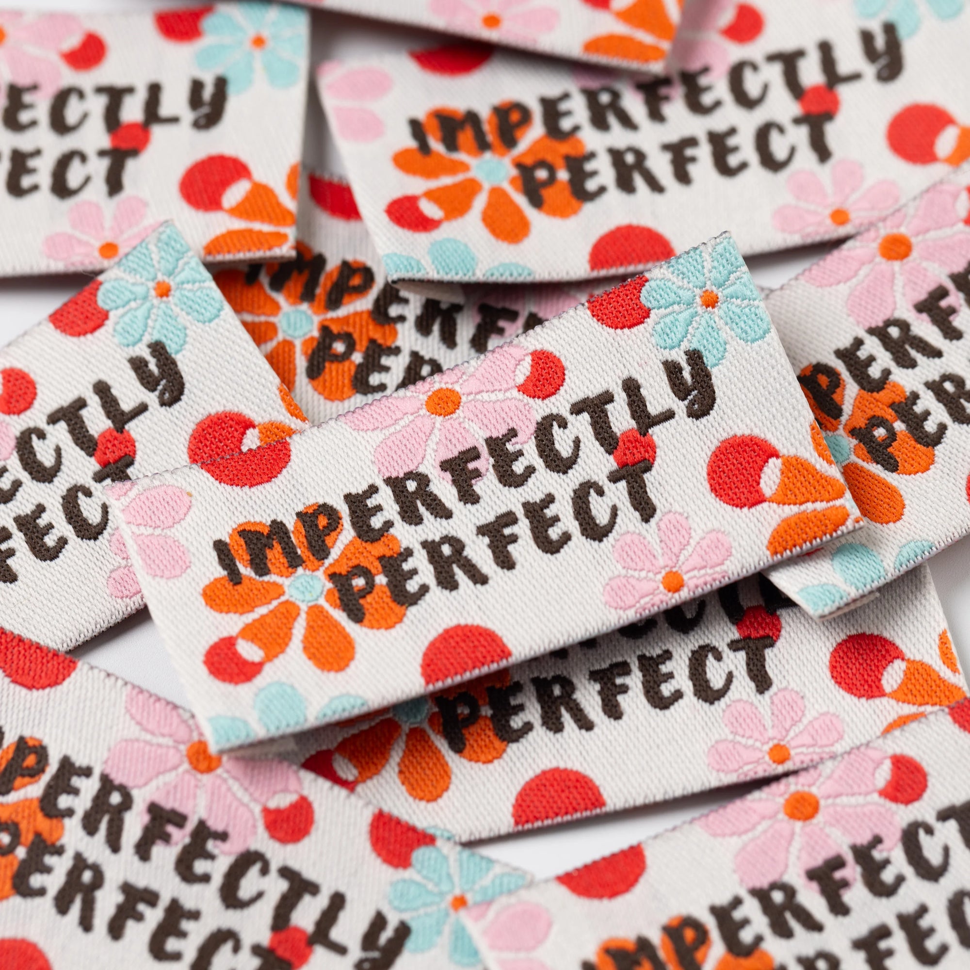 Little Rosy Cheeks "Imperfectly Perfect" | Štítky na oblečení