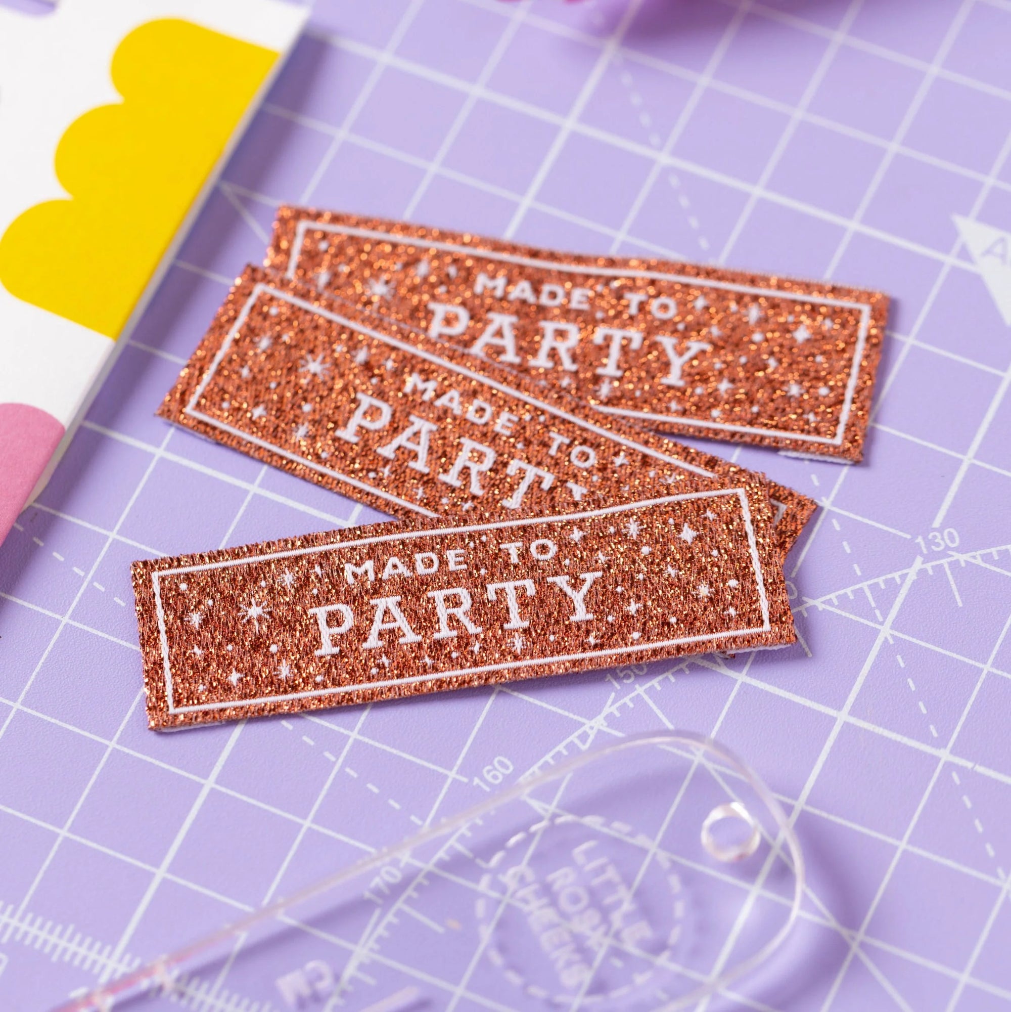 Little Rosy Cheeks "Made to Party" | Štítky na oblečení