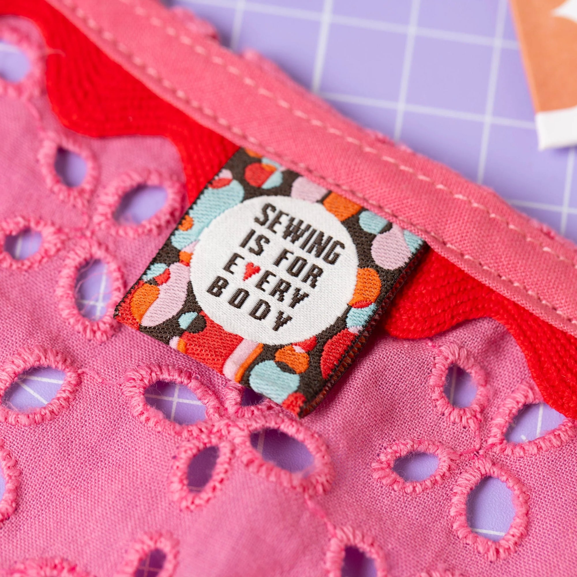 Little Rosy Cheeks "Sewing is for everybody" | Štítky na oblečení