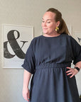 Papírový střih Cuff Dress | Šaty