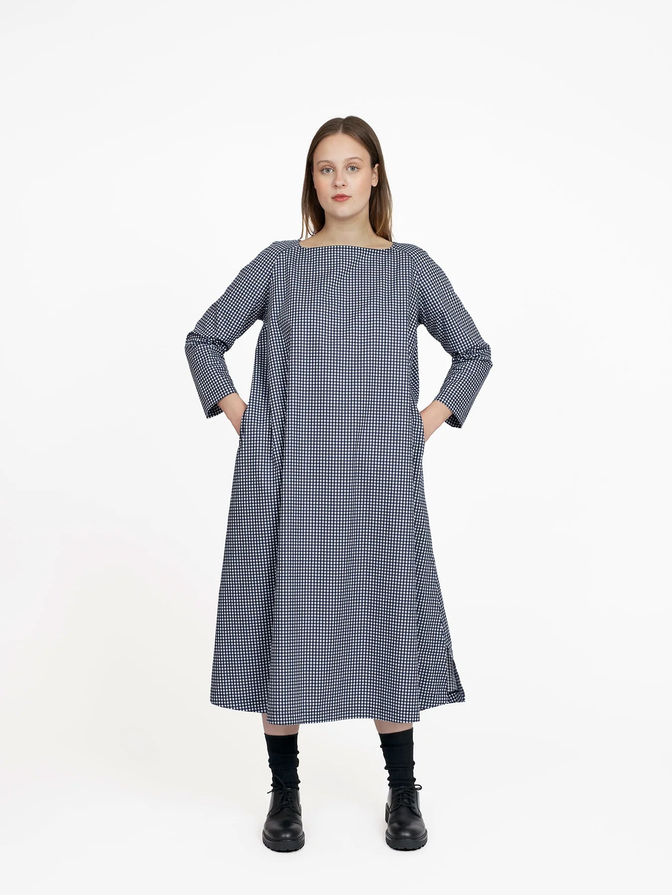 Papírový střih Square Neck Dress | Šaty