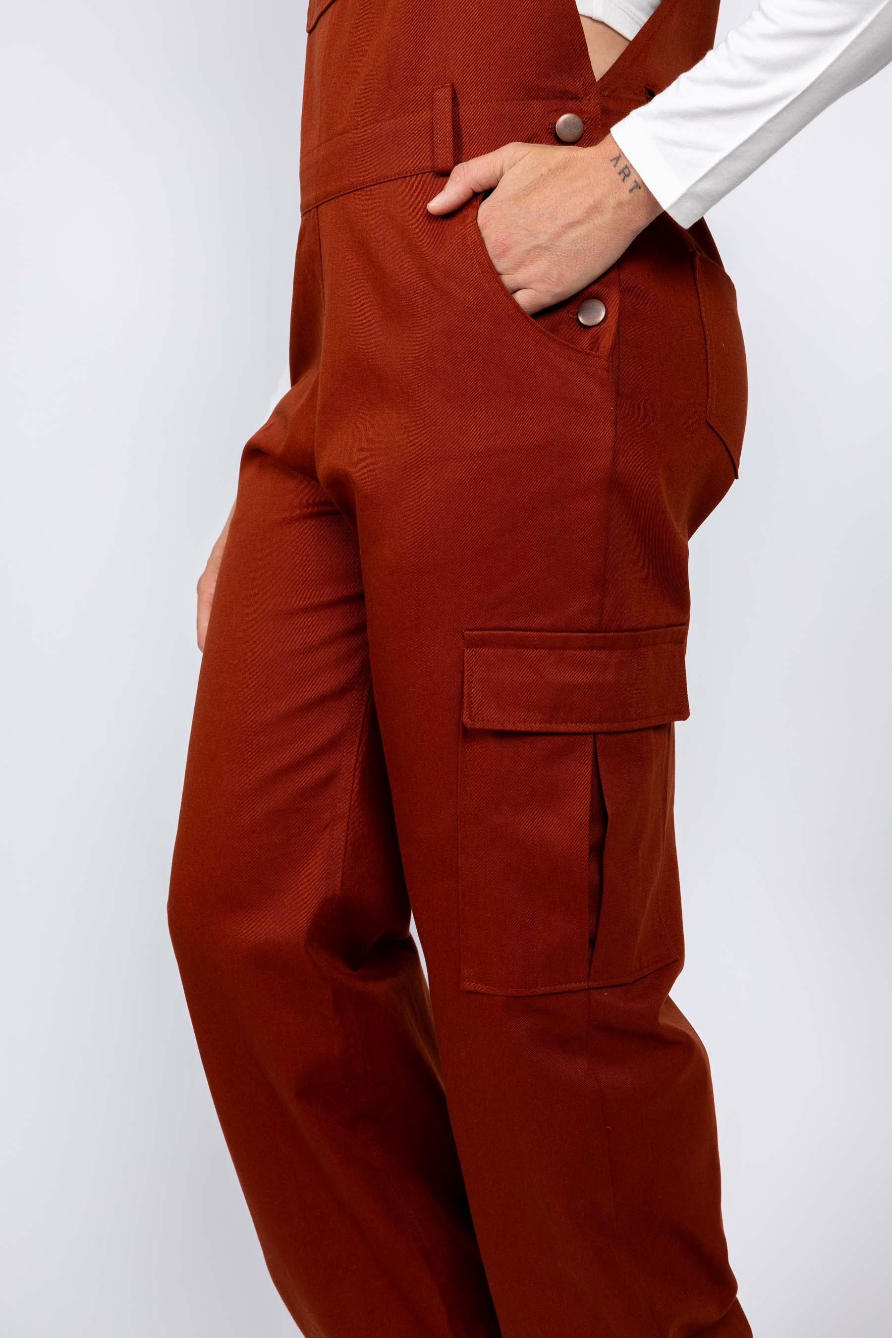 Papírový střih I AM Diamond | Kalhoty s laclem