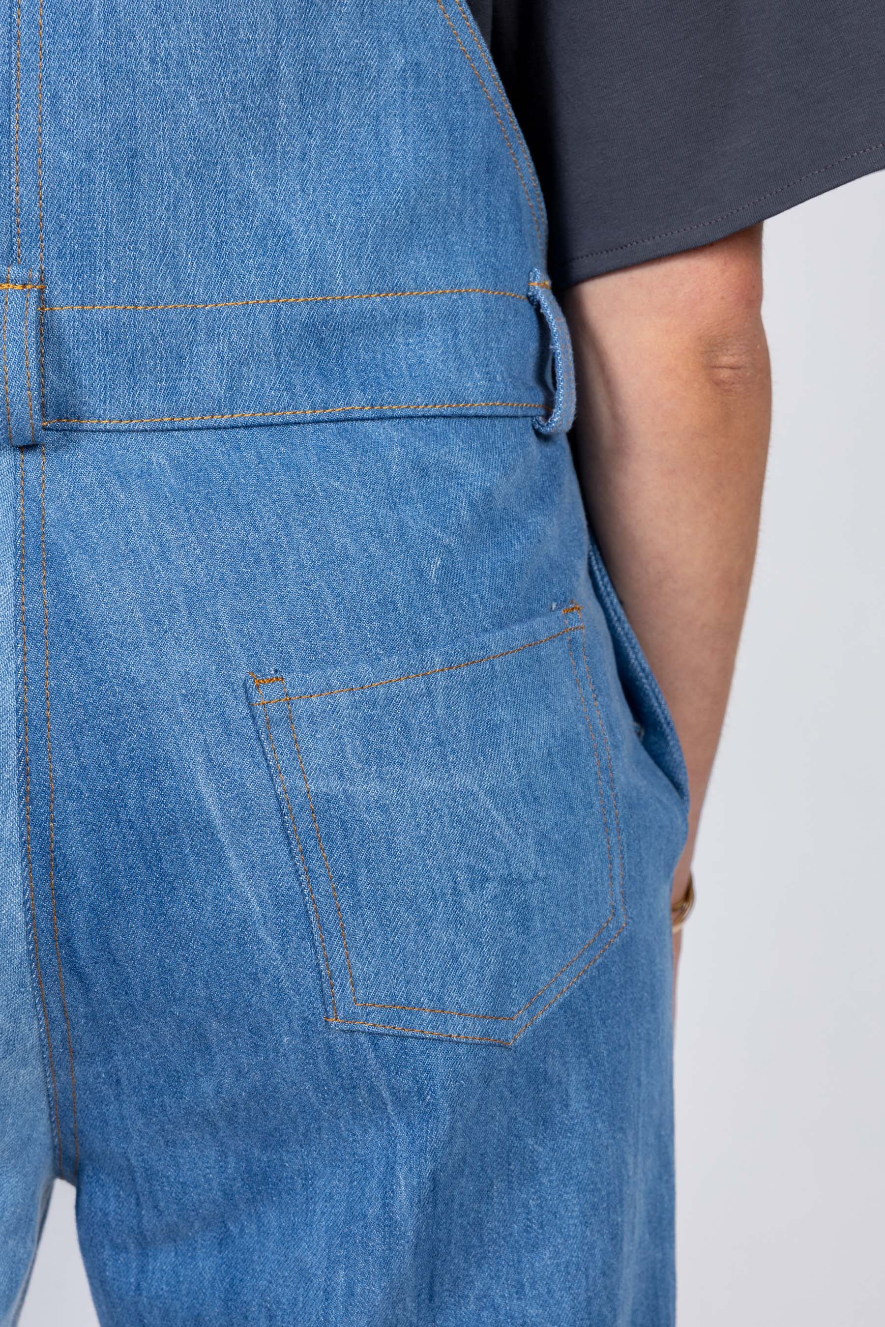 Papírový střih I AM Diamond | Kalhoty s laclem