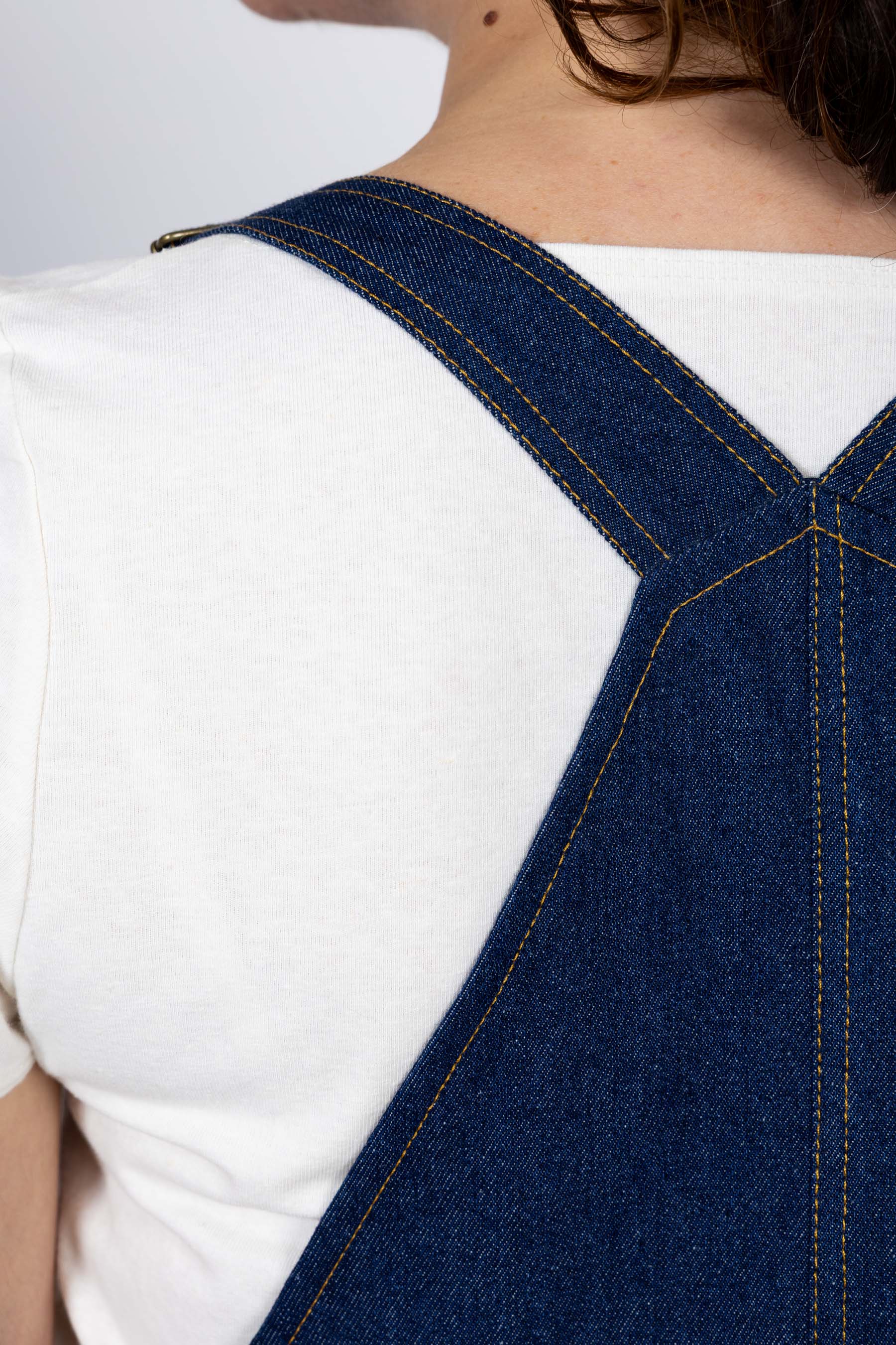 Papírový střih I AM Crystal | Šaty