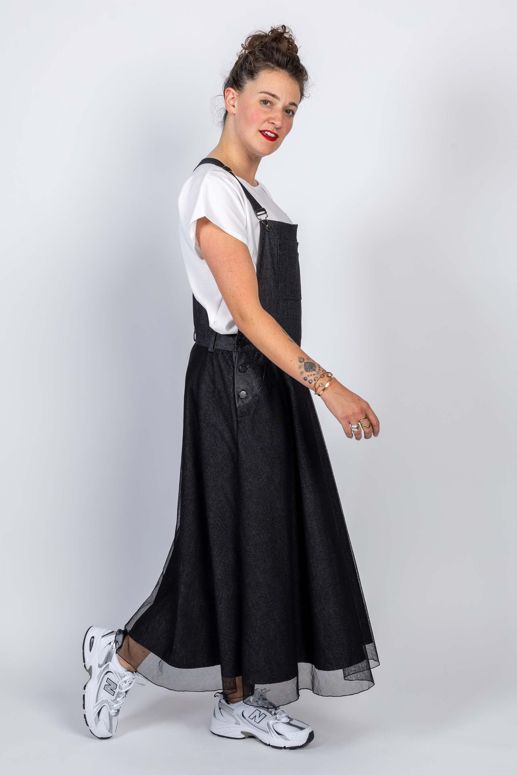 Papírový střih I AM Crystal | Šaty