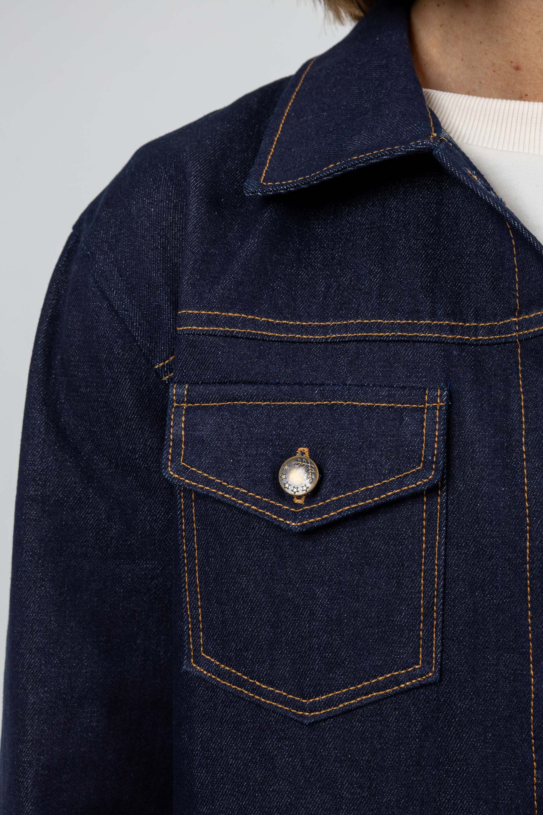 Papírový střih I AM Gold || Bunda