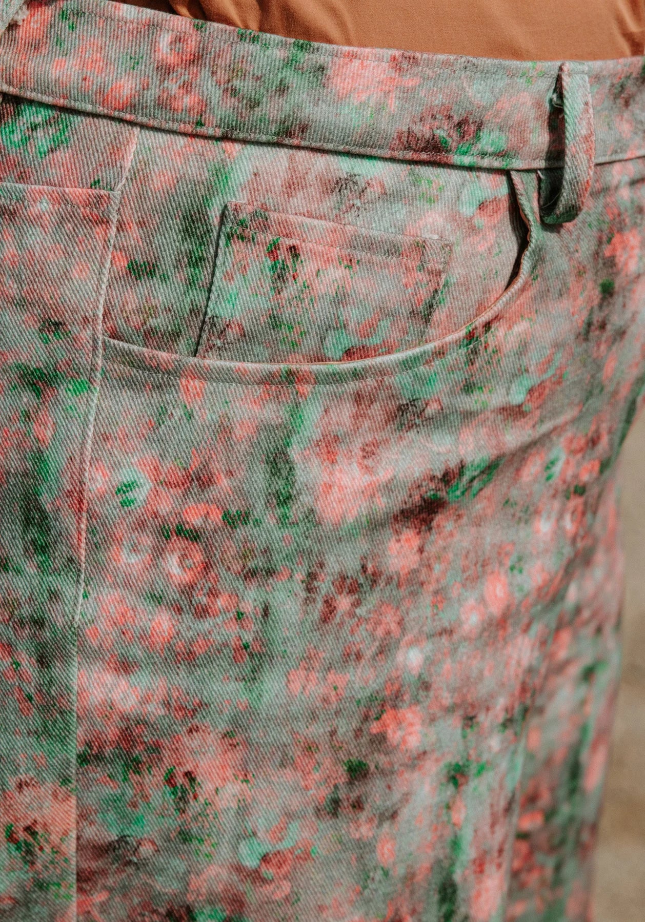 Papírový střih Worn Jeans || Kalhoty