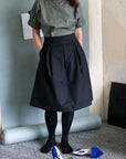 Papírový střih Three pleat skirt